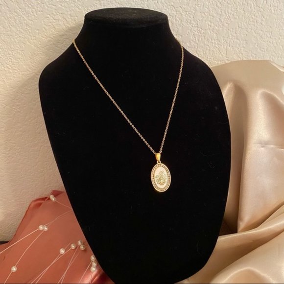 18K Gold plated Angele Necklace - Picture 3 of 9